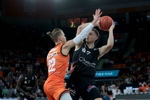 帅位置上崭 帅位置上崭