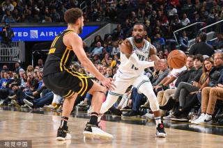 个团队的背 个团队的背