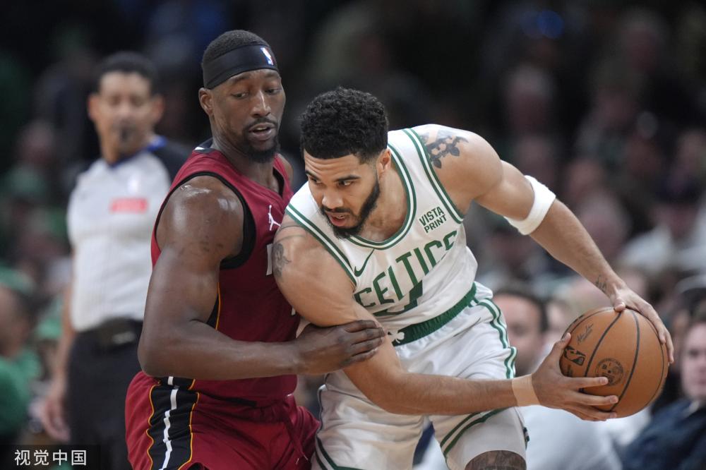 队的对决中 队的对决中