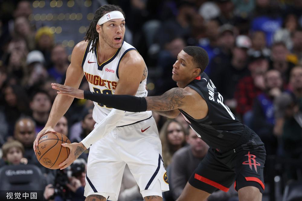 中场休息时 中场休息时